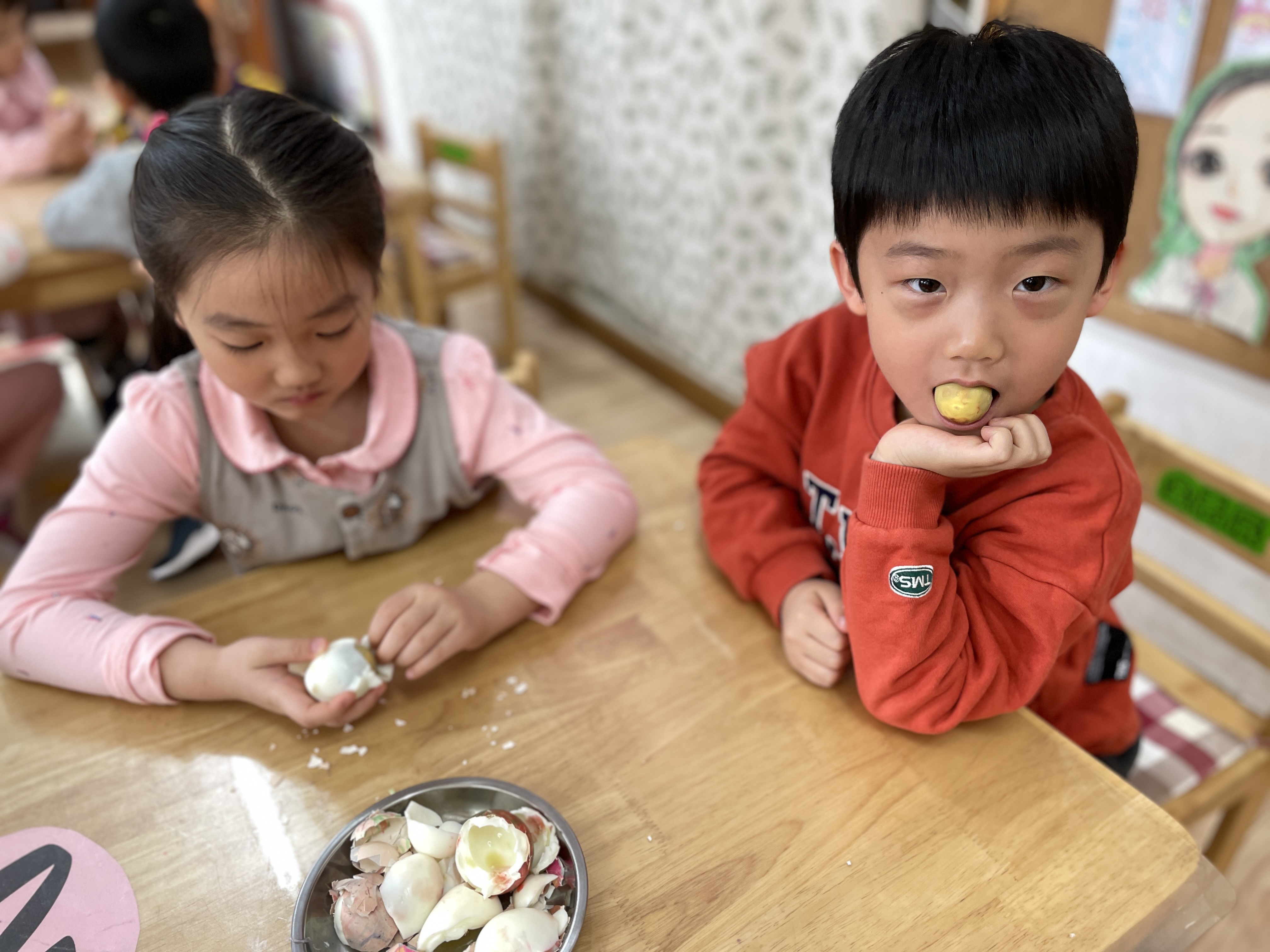 "吃鸡蛋,我是健康宝宝"