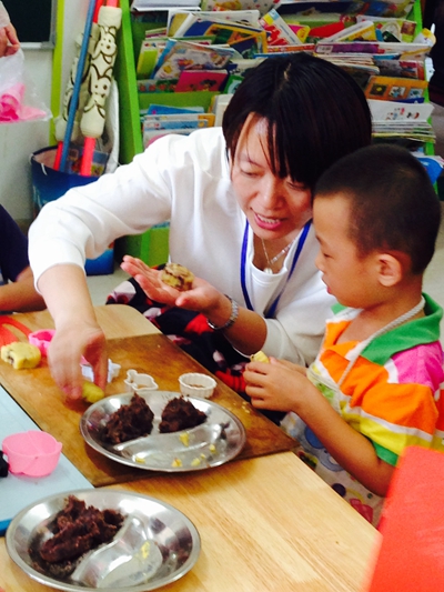 苗苗三班——团团圆圆做月饼