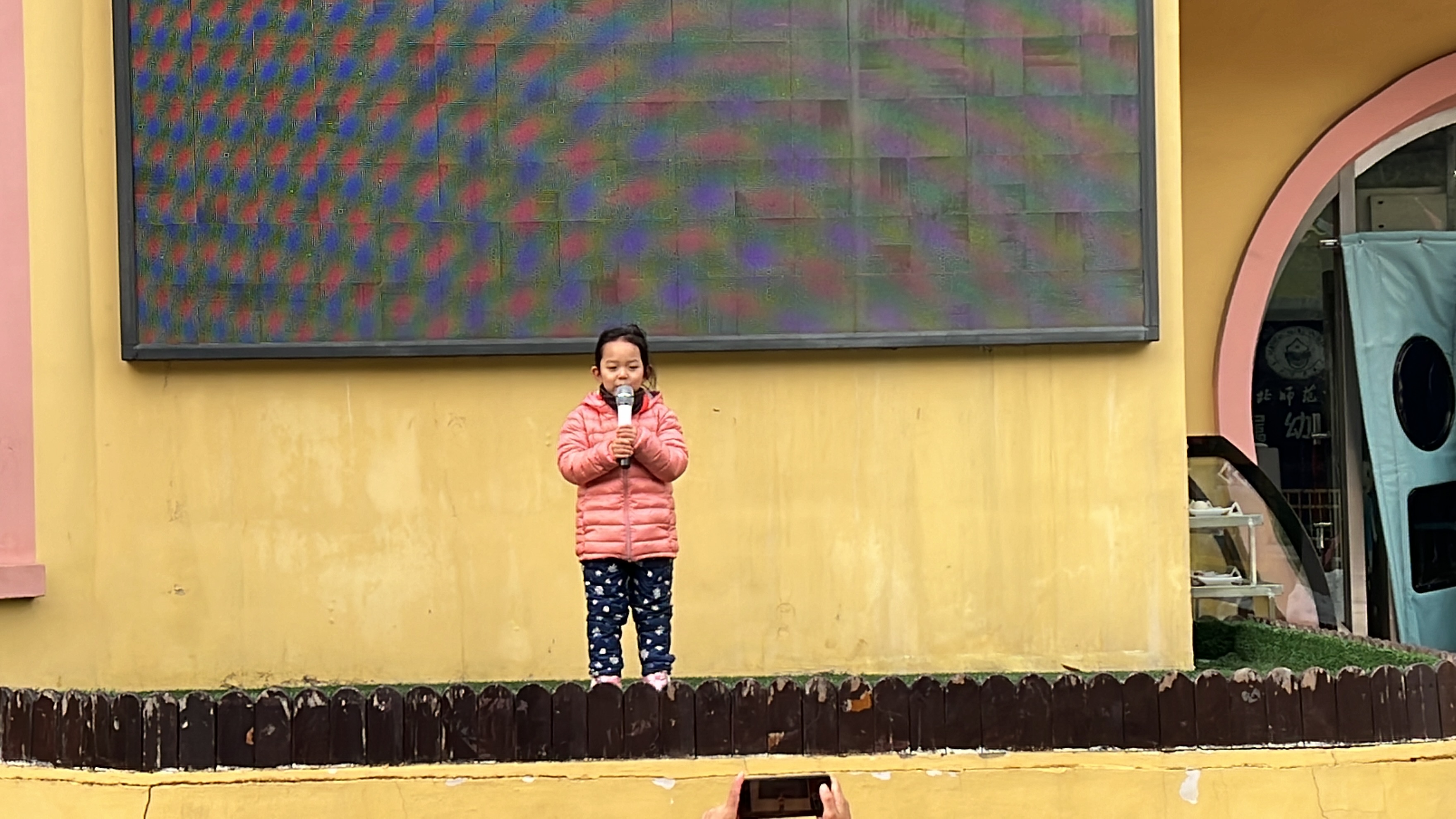 儿童舞台表演秀_幼儿园儿歌表演_幼儿园舞台表演活动