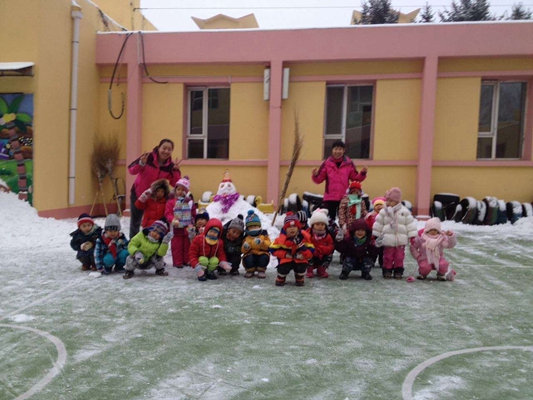 苗苗一班——我和雪人做朋友